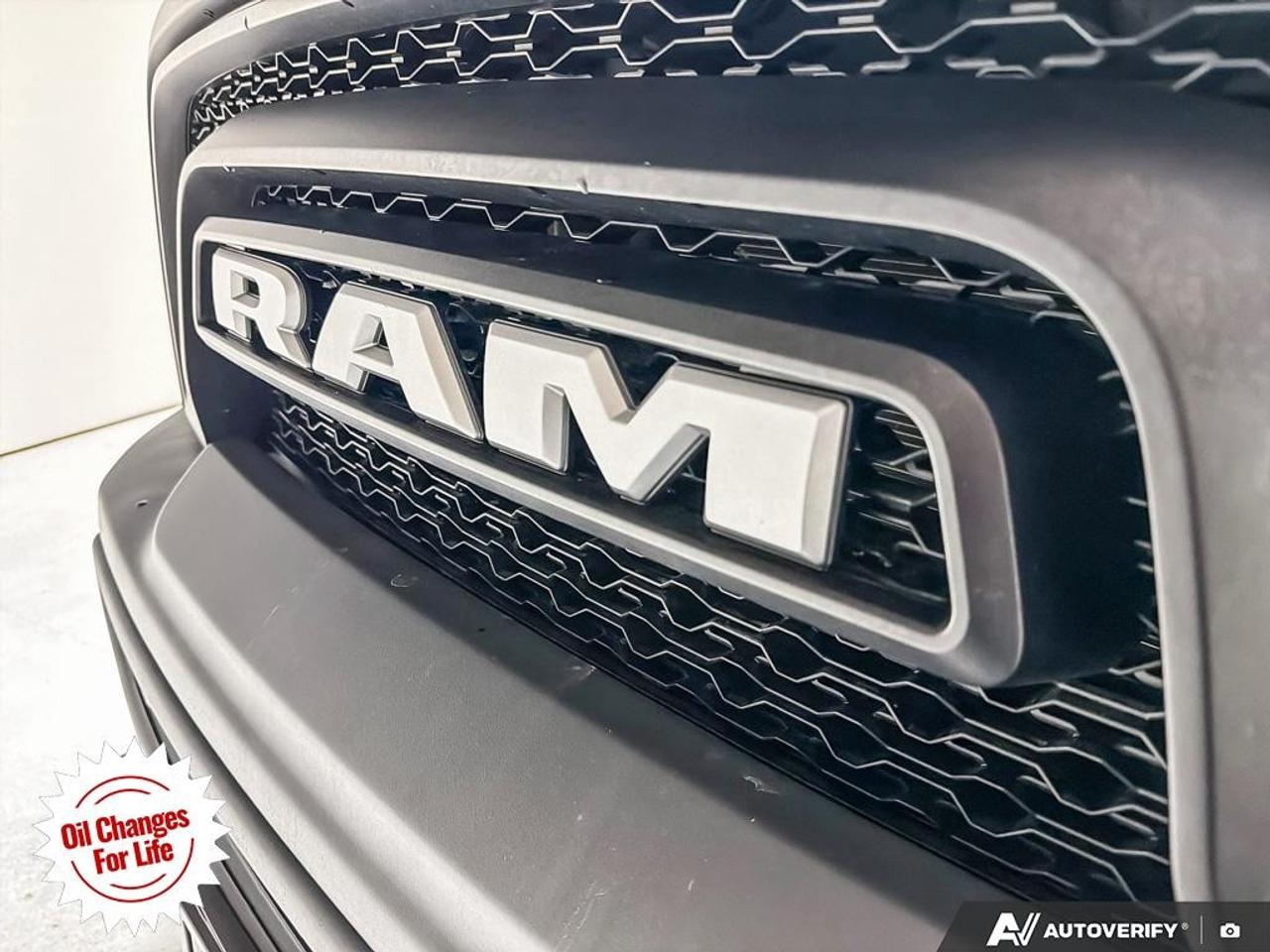 2021 RAM 1500 Classic WARLOCK 4X4 CREW CAB 5'7" BOX Photo