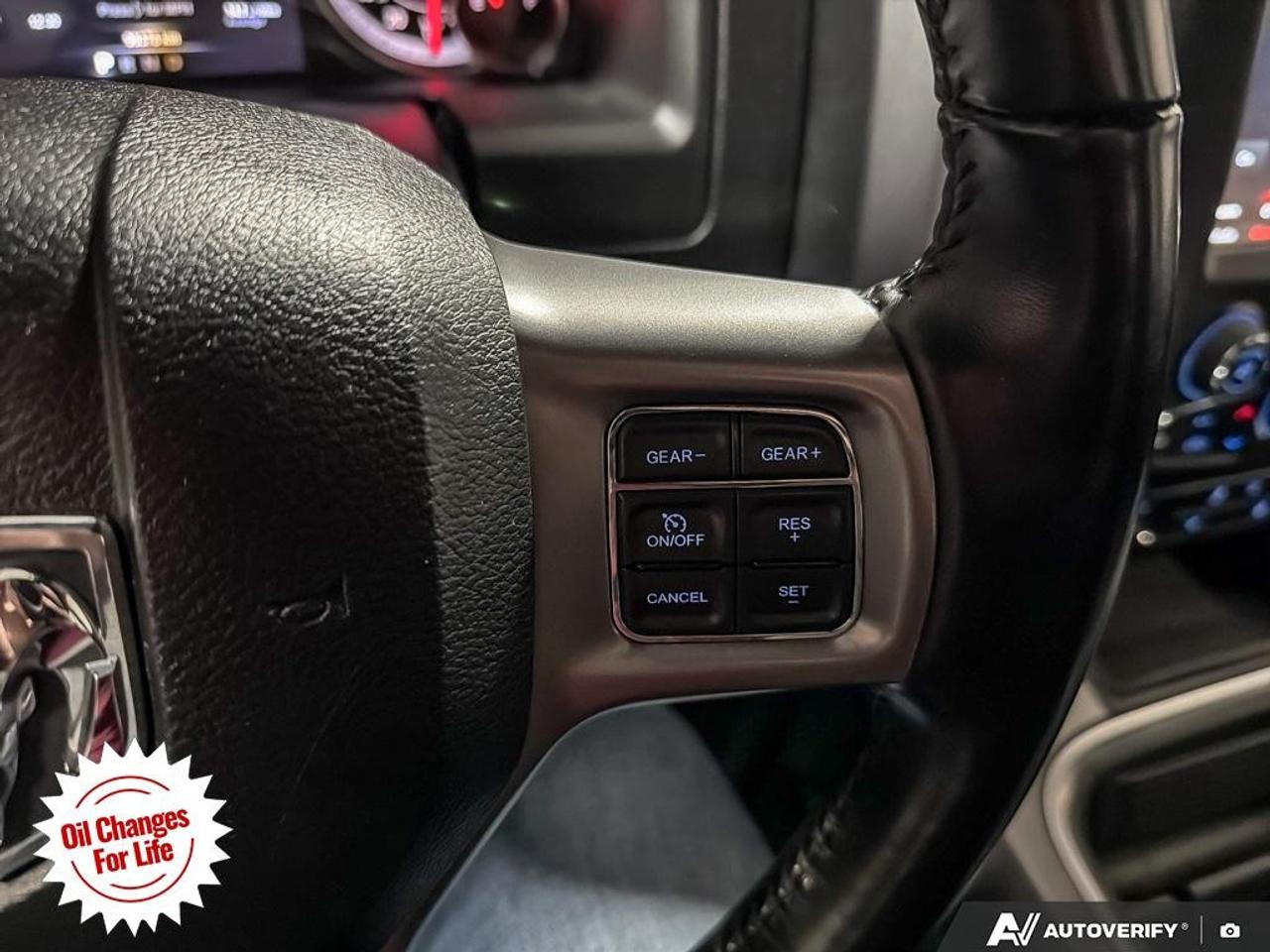 2021 RAM 1500 Classic WARLOCK 4X4 CREW CAB 5'7" BOX Photo