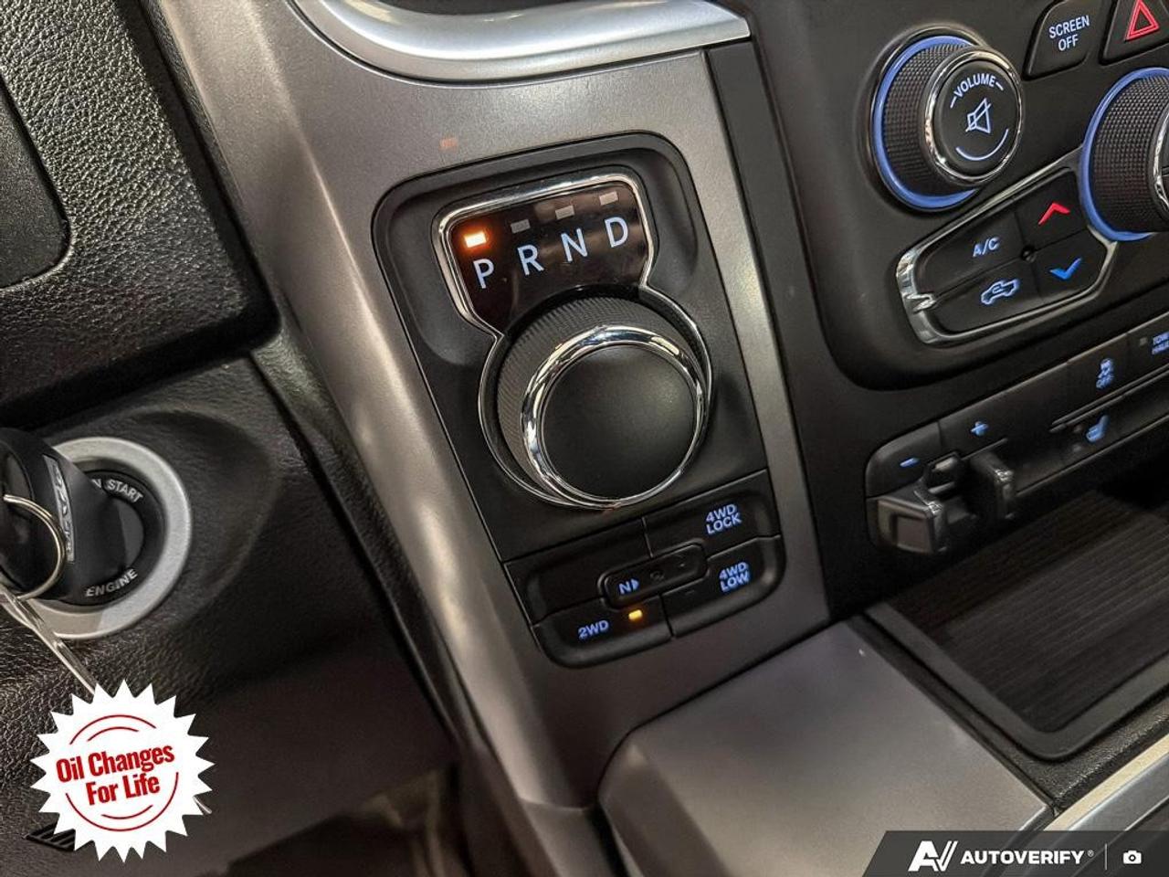 2021 RAM 1500 Classic WARLOCK 4X4 CREW CAB 5'7" BOX Photo