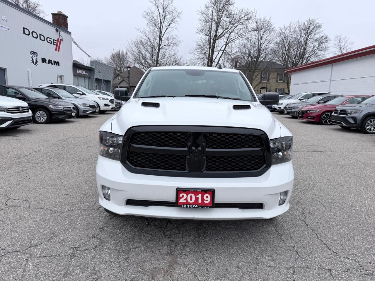 2019 RAM 1500 Classic EXPRESS 4X4 CREW CAB 5'7" BOX Photo