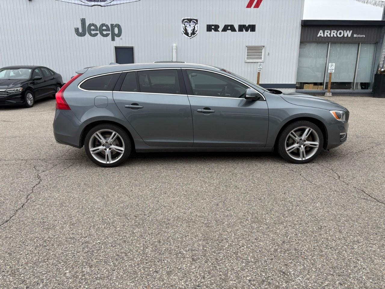 2017 Volvo V60 4dr Wgn T5 Special Edition Premier AWD Photo