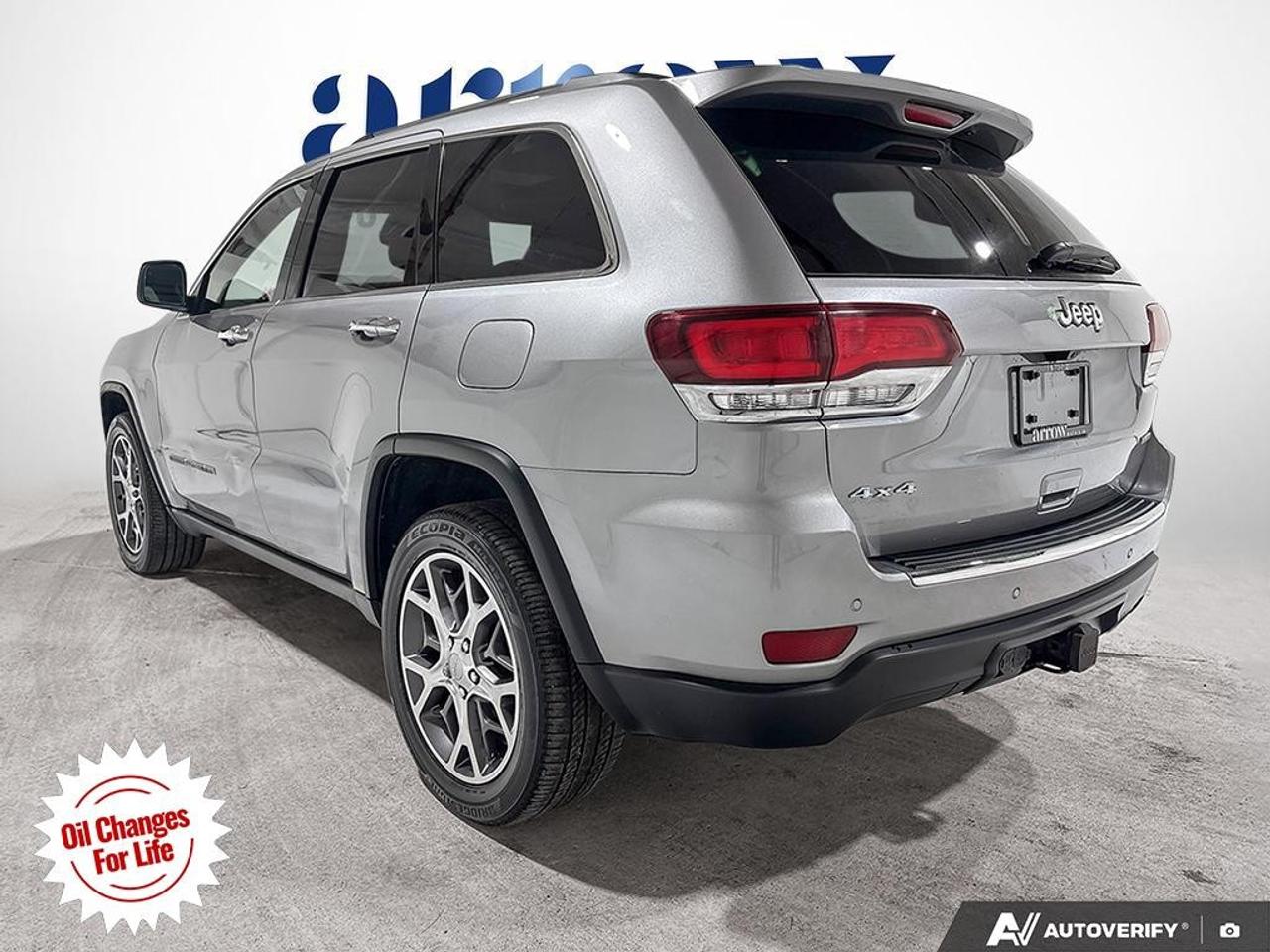 2021 Jeep Grand Cherokee LIMITED 4X4 Photo