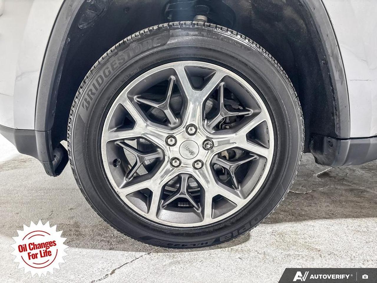 2021 Jeep Grand Cherokee LIMITED 4X4 Photo