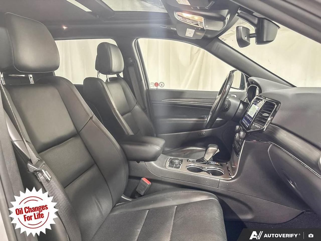 2021 Jeep Grand Cherokee LIMITED 4X4 Photo