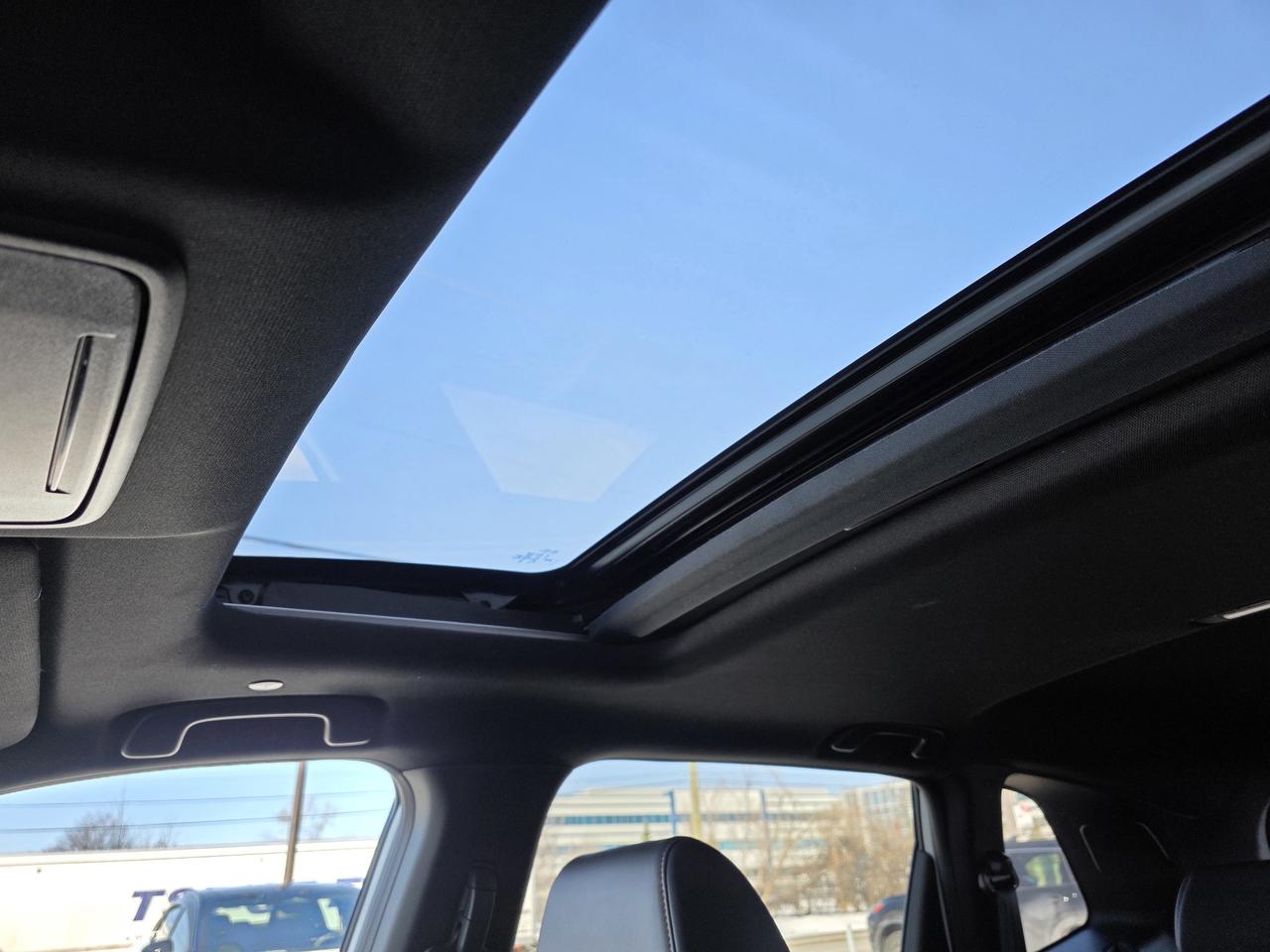 2025 Honda CR-V Hybrid Touring AWD | Bose Audio | Apple Car Play | Sunroof | Photo