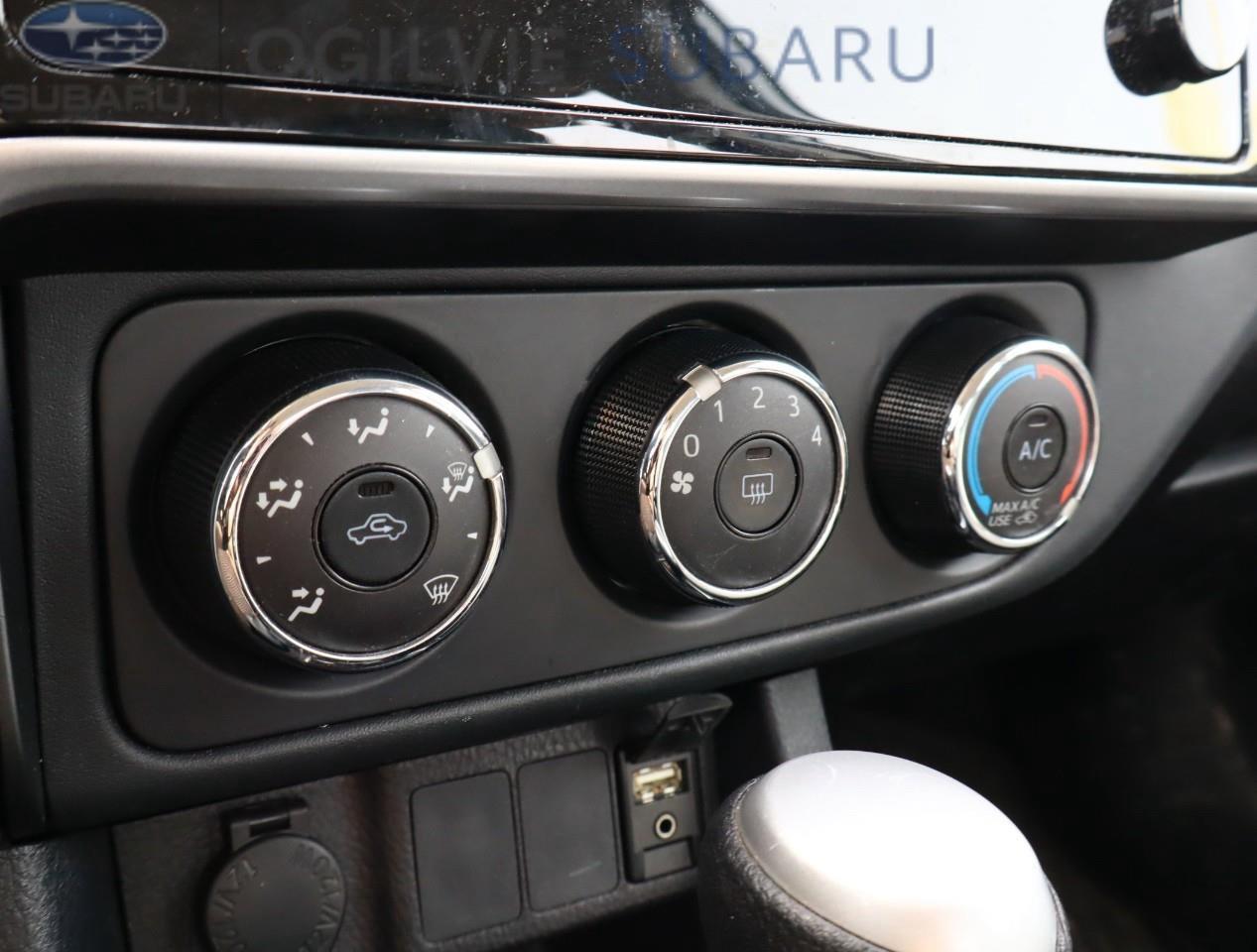 2019 Toyota Corolla CE (CVTi-S) 4dr Sedan Photo