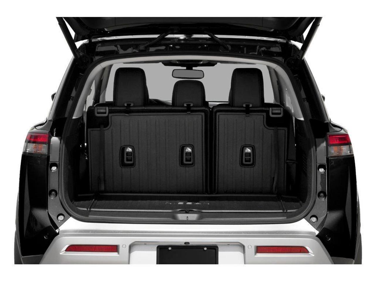 2023 Nissan Pathfinder Platinum 4dr 4x4 Photo