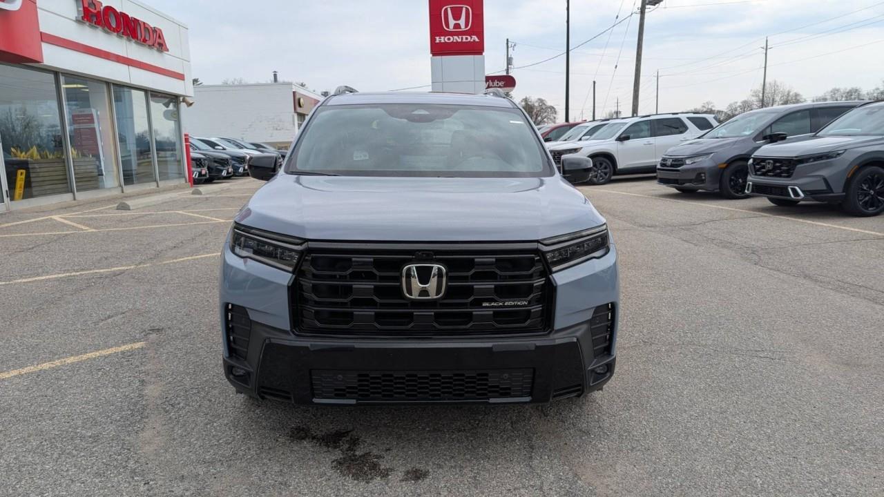 2026 Honda Pilot Black Edition 4dr All-Wheel Drive Photo