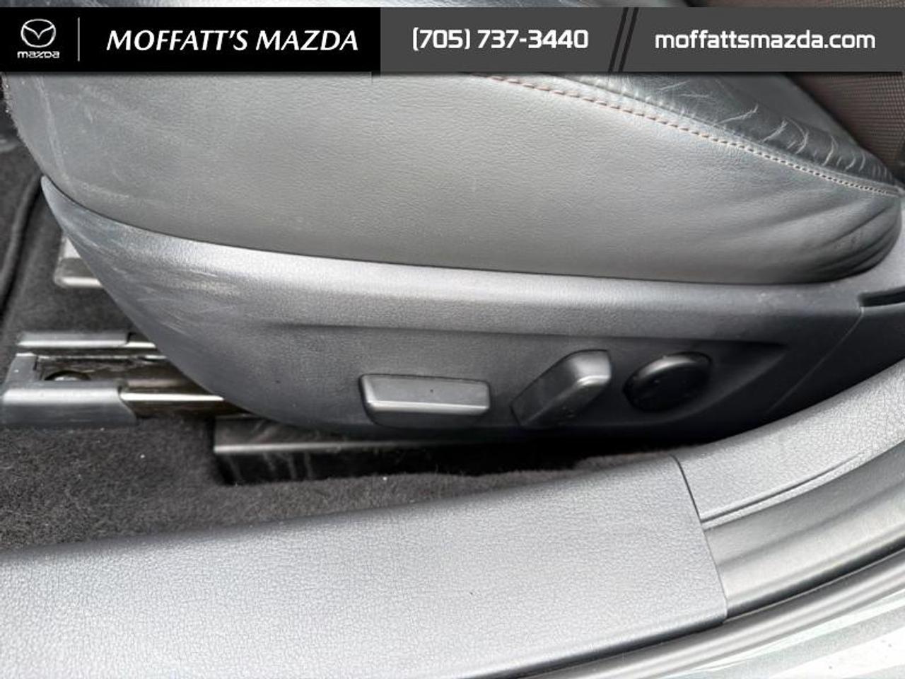 2022 Mazda MAZDA3 GT w/Turbo i-ACTIV AWD Photo