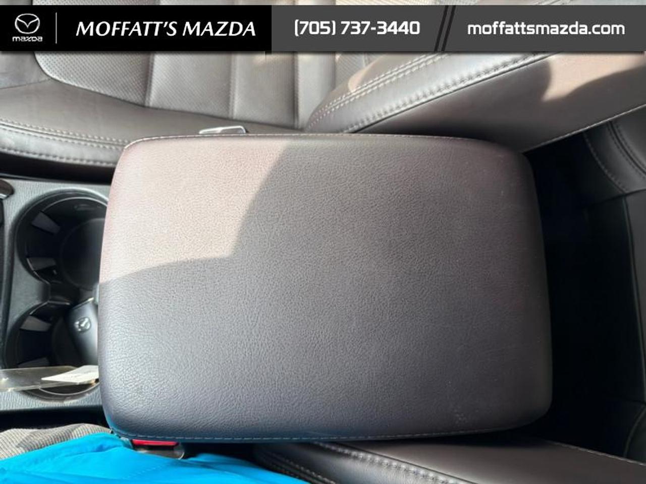 2022 Mazda CX-5 Signature Photo