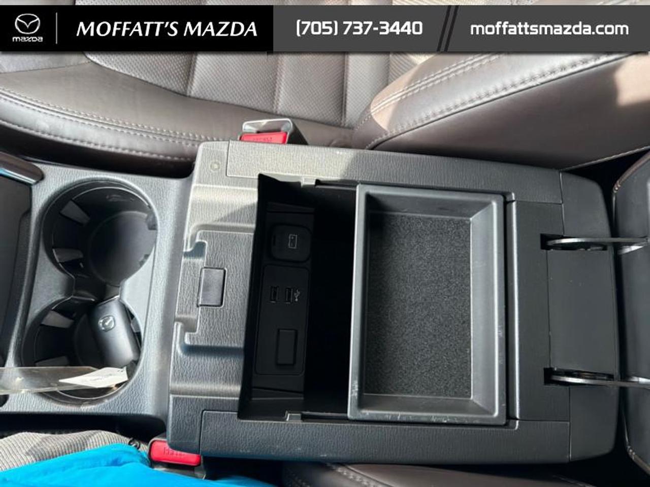 2022 Mazda CX-5 Signature Photo