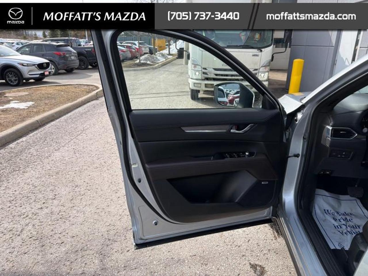 2022 Mazda CX-5 Signature Photo