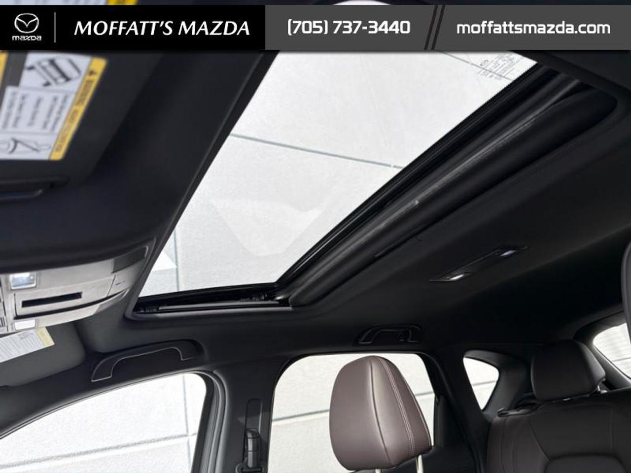 2022 Mazda CX-5 Signature Photo