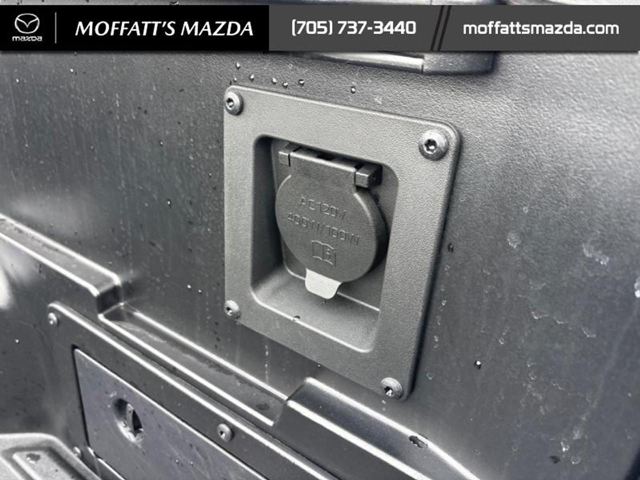 2025 Toyota Tacoma 4X4 Double Cab at Photo