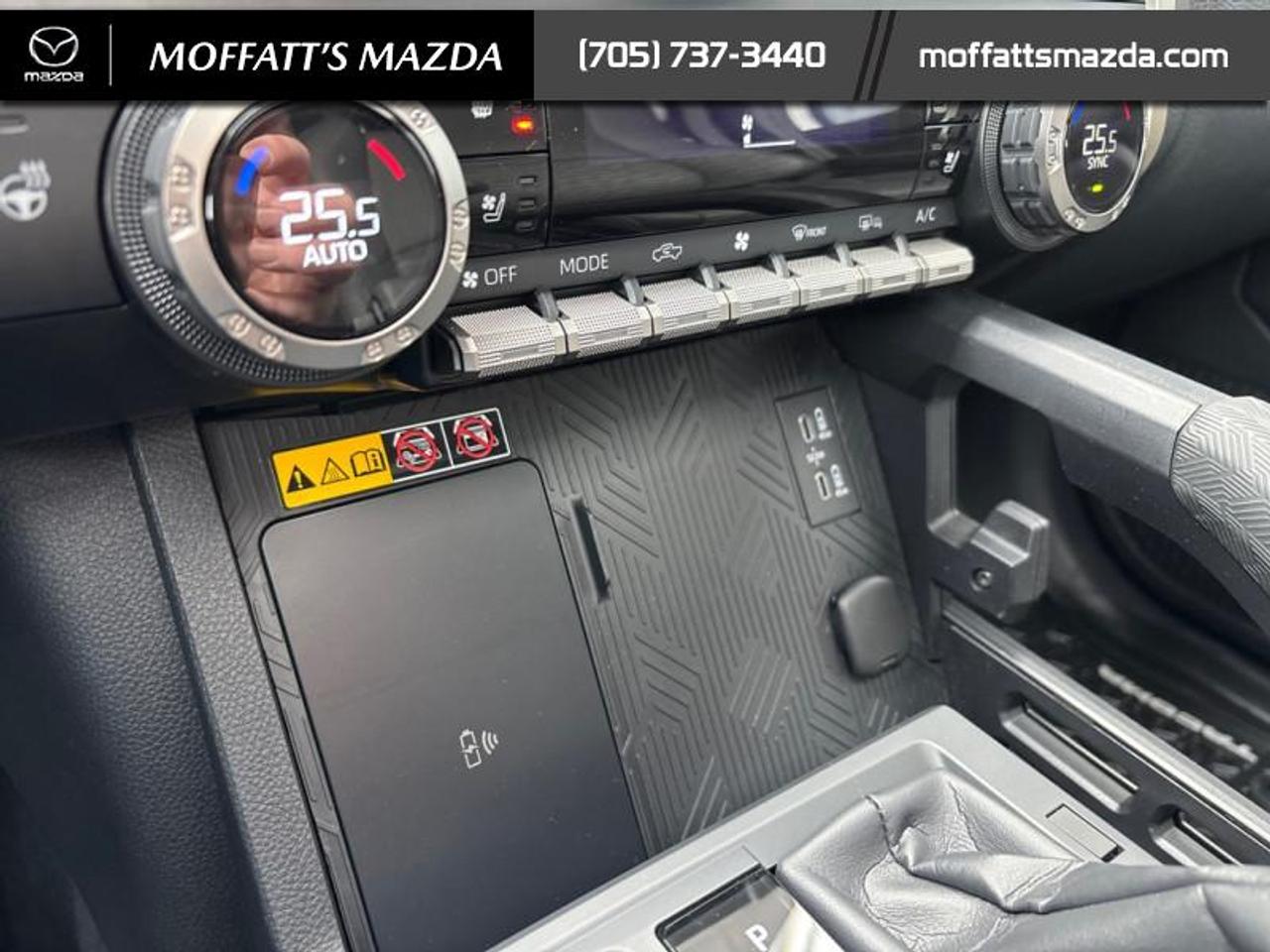 2025 Toyota Tacoma 4X4 Double Cab at Photo