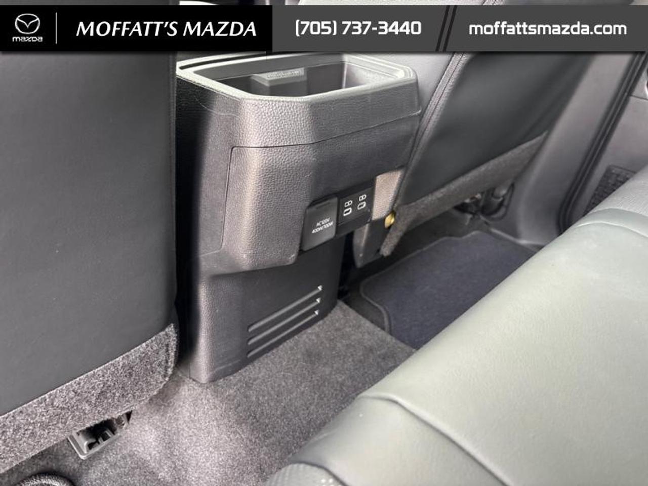 2025 Toyota Tacoma 4X4 Double Cab at Photo