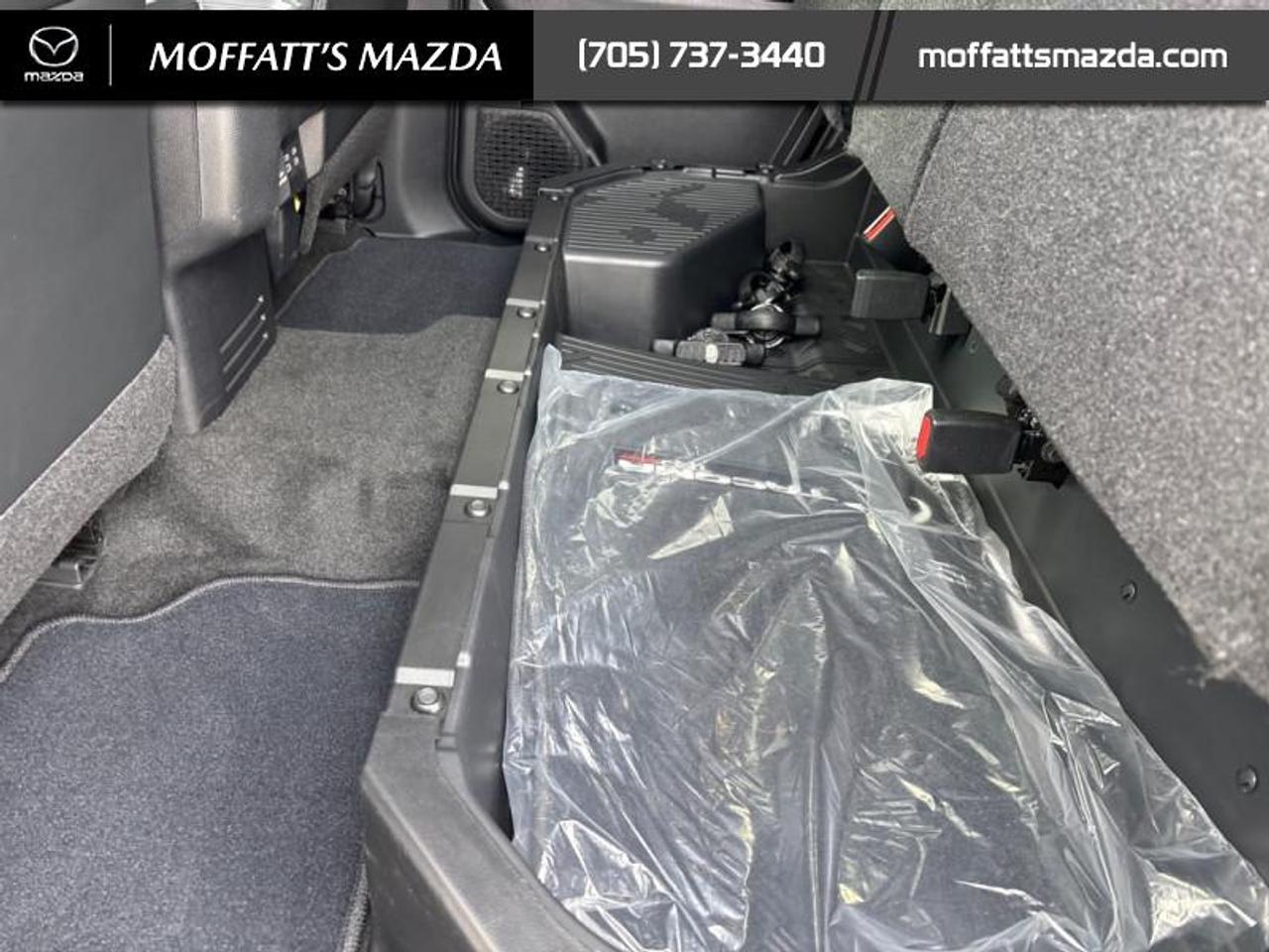 2025 Toyota Tacoma 4X4 Double Cab at Photo