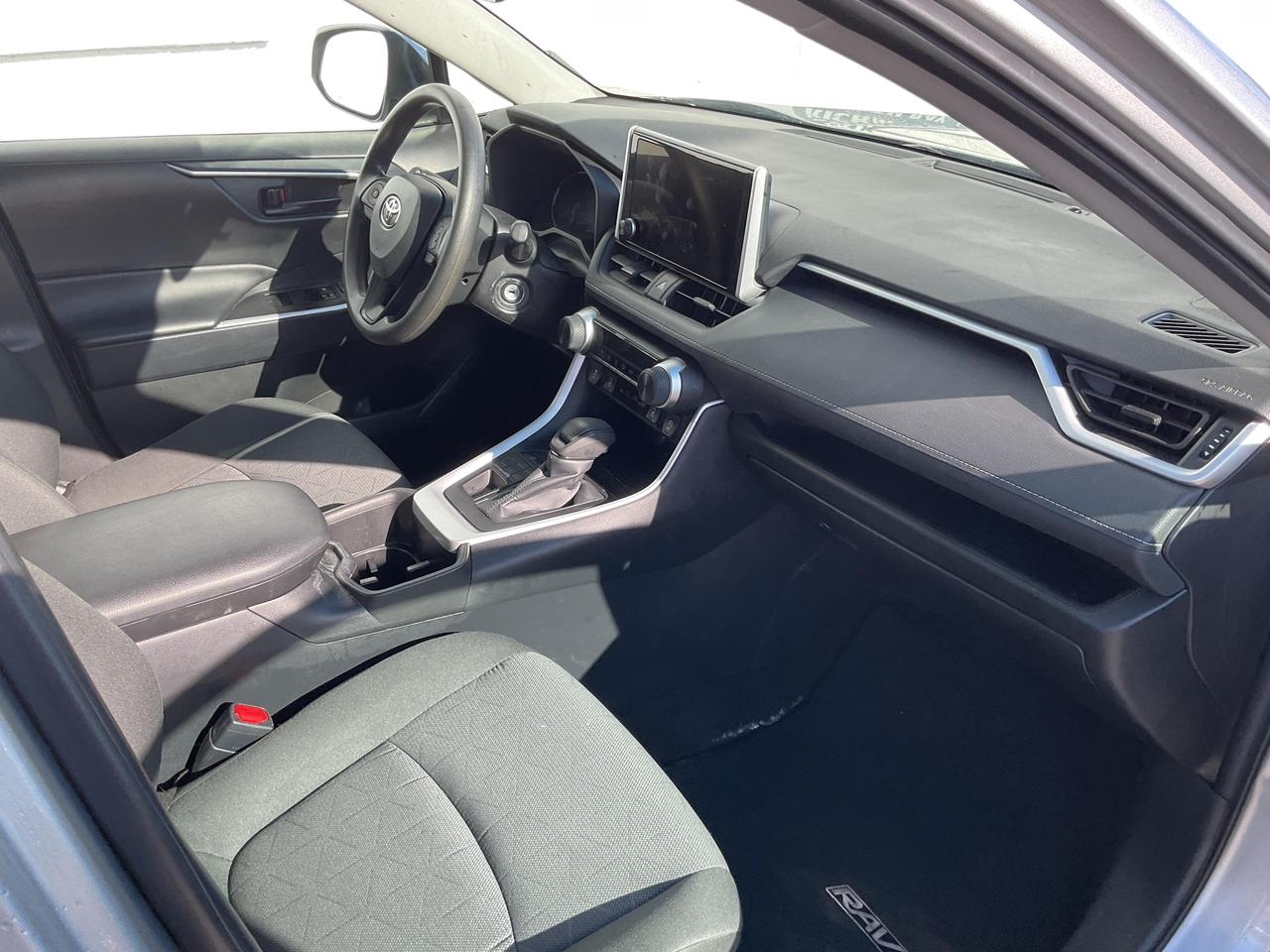 2024 Toyota RAV4 LE 4dr All-wheel Drive Photo