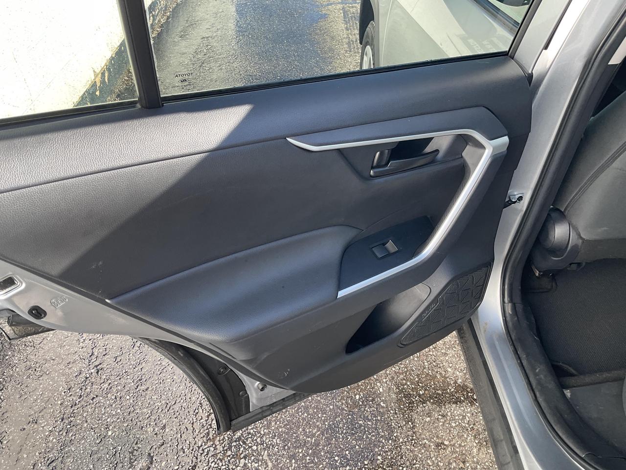 2024 Toyota RAV4 LE 4dr All-wheel Drive Photo