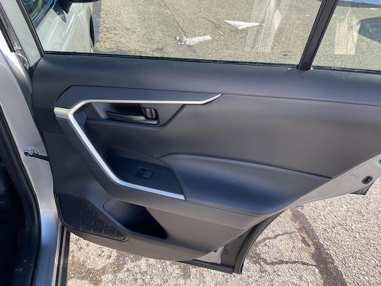 2024 Toyota RAV4 LE 4dr All-wheel Drive Photo