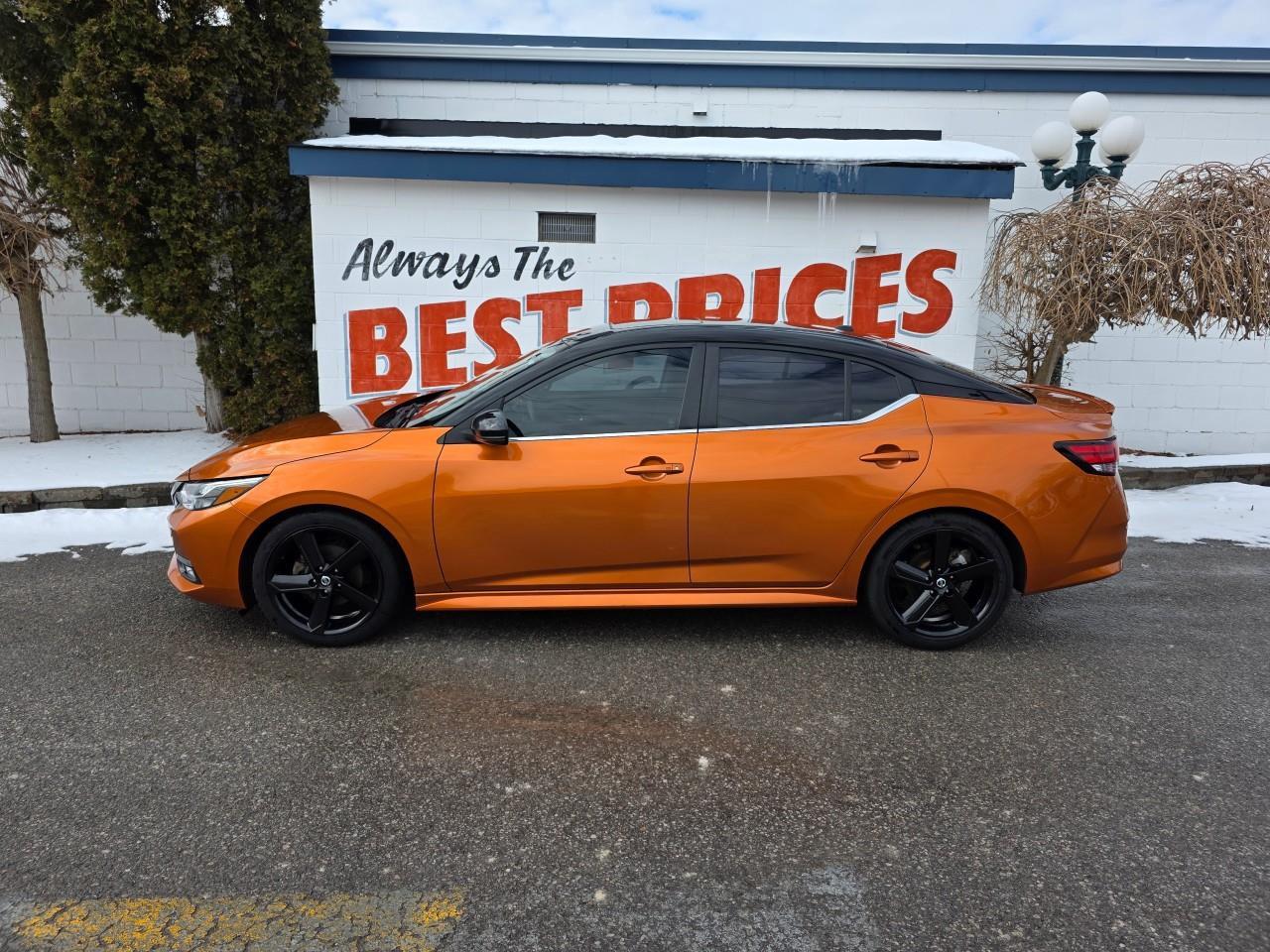 2022 Nissan Sentra SR 4dr Sedan Photo3