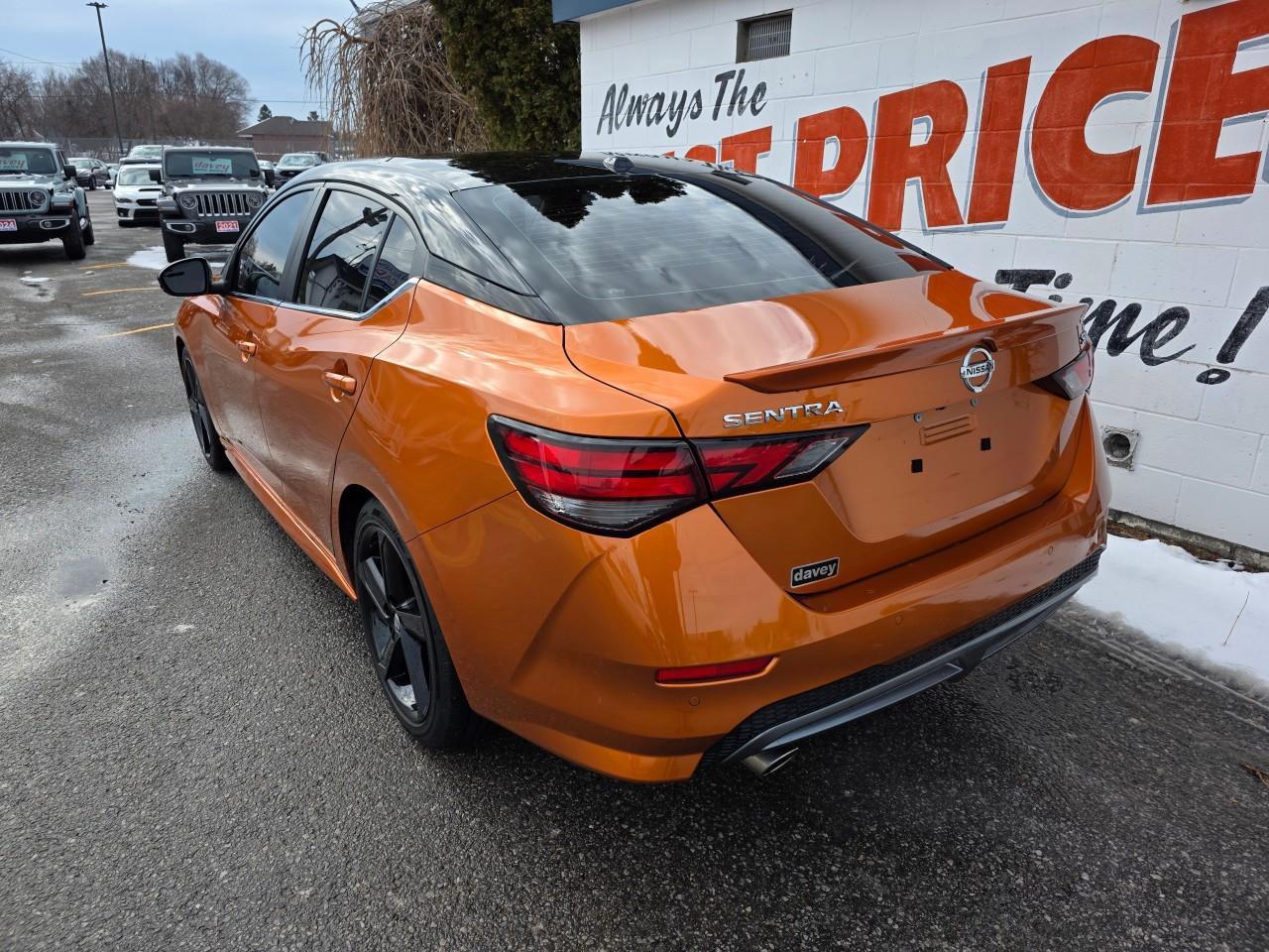 2022 Nissan Sentra SR 4dr Sedan Photo