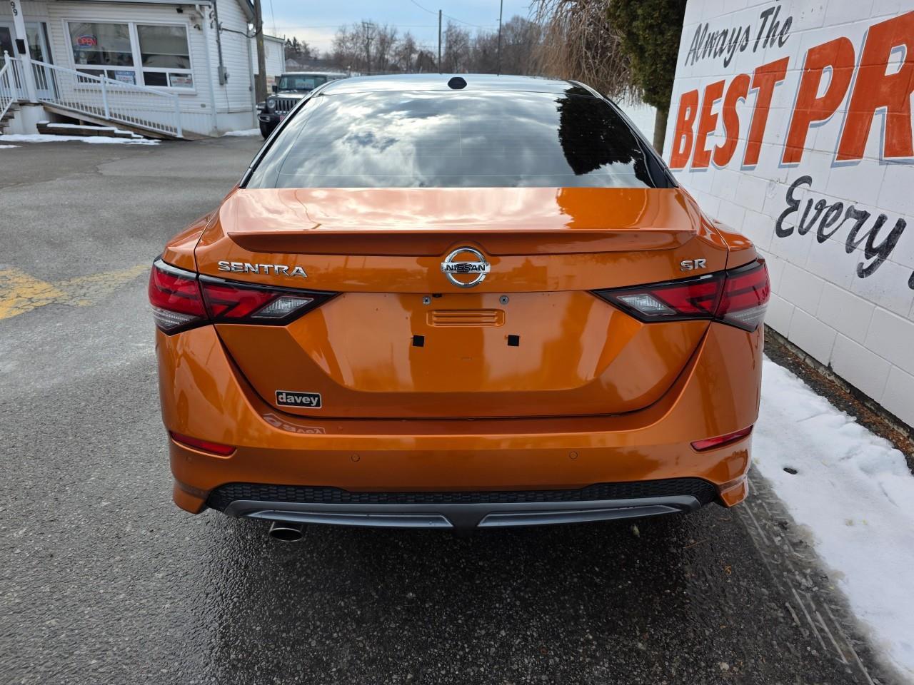 2022 Nissan Sentra SR 4dr Sedan Photo