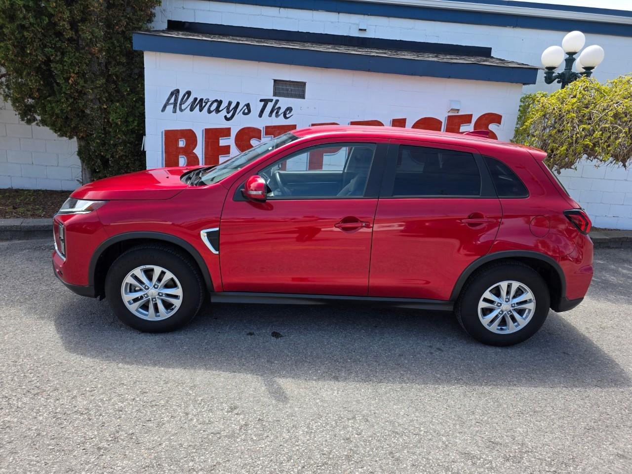2023 Mitsubishi RVR SE 4dr Front-wheel Drive Photo4