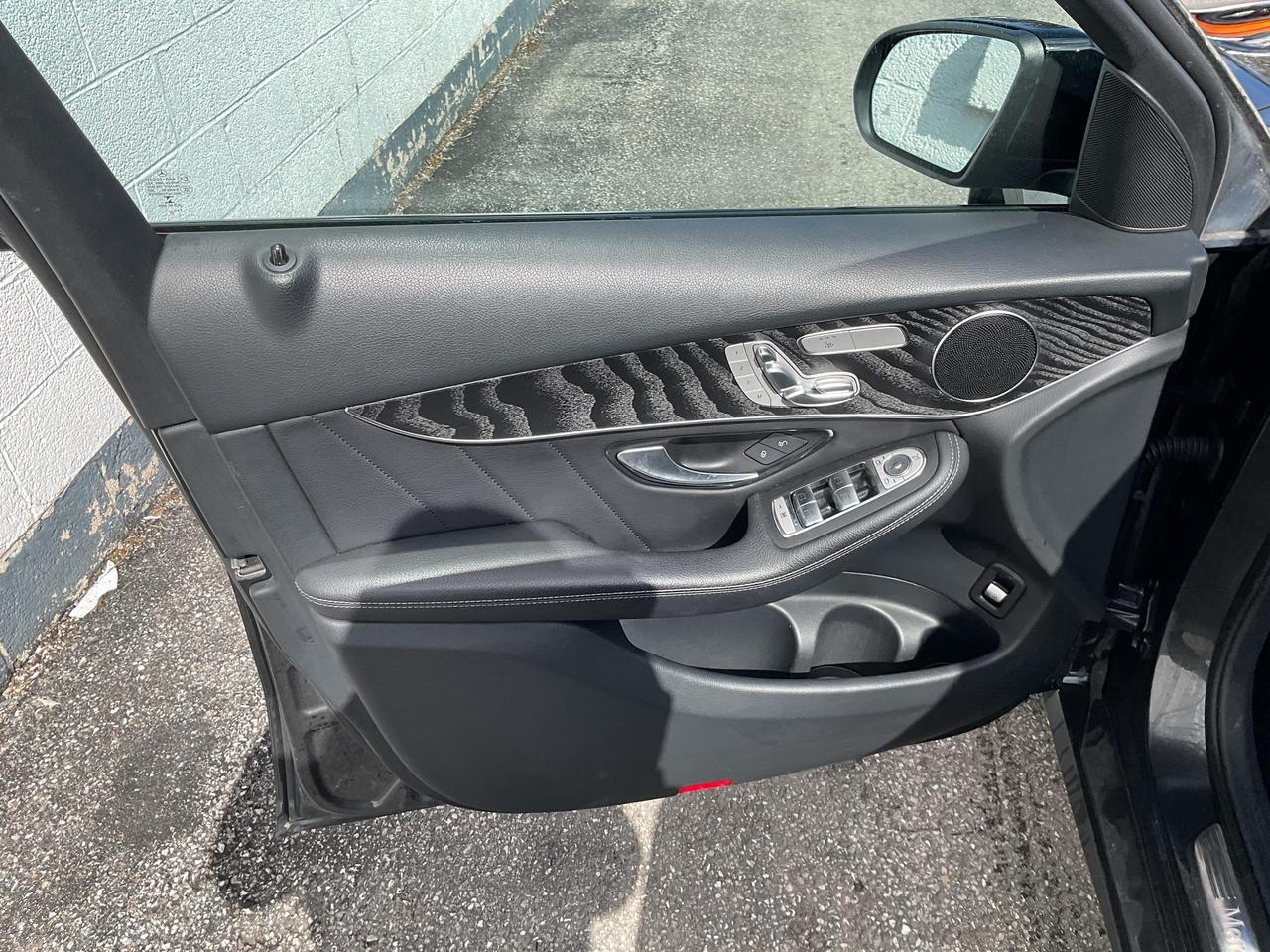 2022 Mercedes-Benz GLC 300 Base GLC 300 4dr All-Wheel Drive Photo