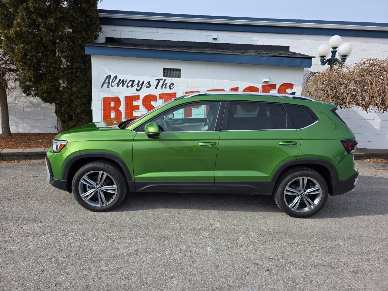 2026 Volkswagen Taos Highline 4dr All-Wheel Drive 4MOTION Photo