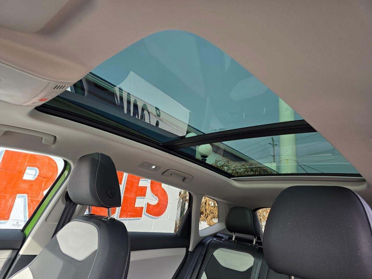 2026 Volkswagen Taos Highline 4dr All-Wheel Drive 4MOTION Photo