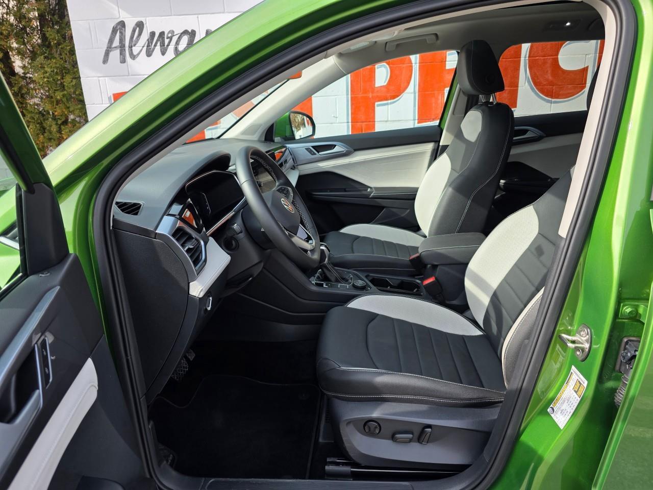 2026 Volkswagen Taos Highline 4dr All-Wheel Drive 4MOTION Photo