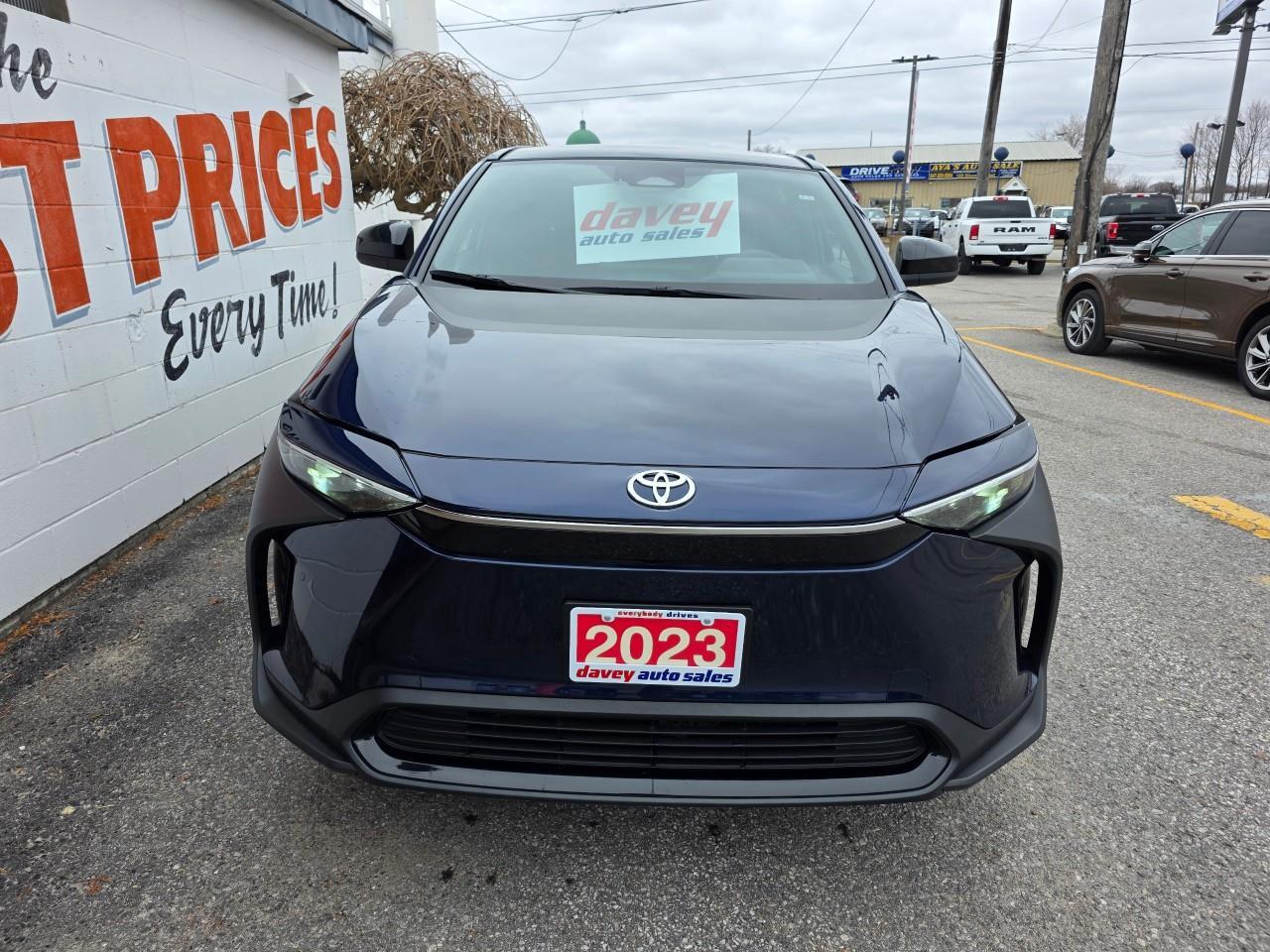 2023 Toyota bZ4X XLE 4dr All-Wheel Drive Photo