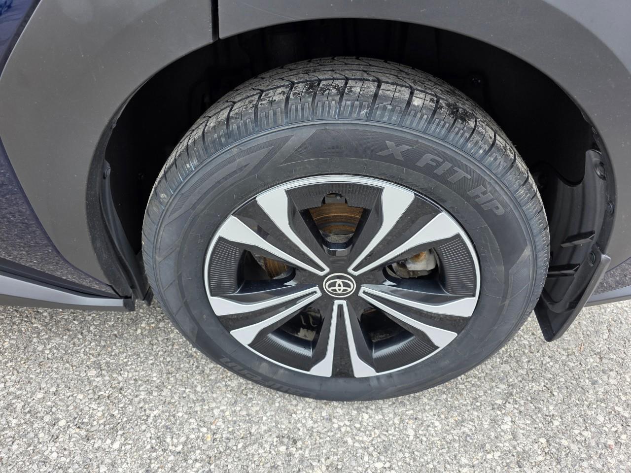 2023 Toyota bZ4X XLE 4dr All-Wheel Drive Photo