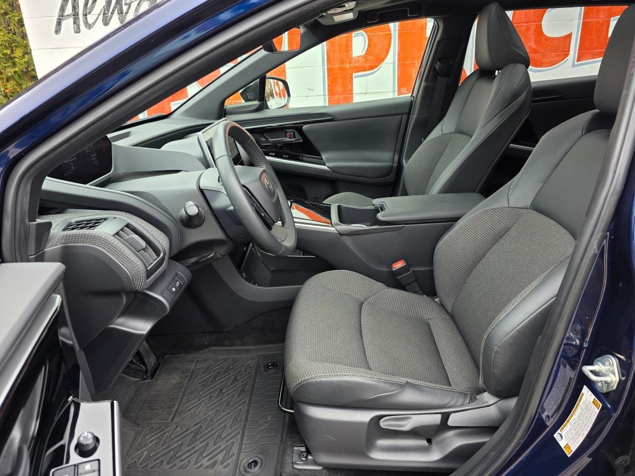 2023 Toyota bZ4X XLE 4dr All-Wheel Drive Photo