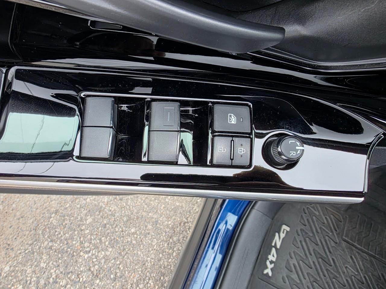 2023 Toyota bZ4X XLE 4dr All-Wheel Drive Photo