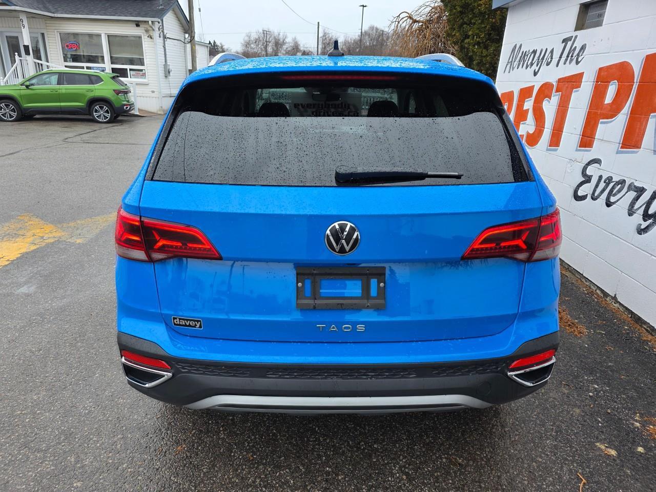 2024 Volkswagen Taos Comfortline 4dr Front-Wheel Drive Photo