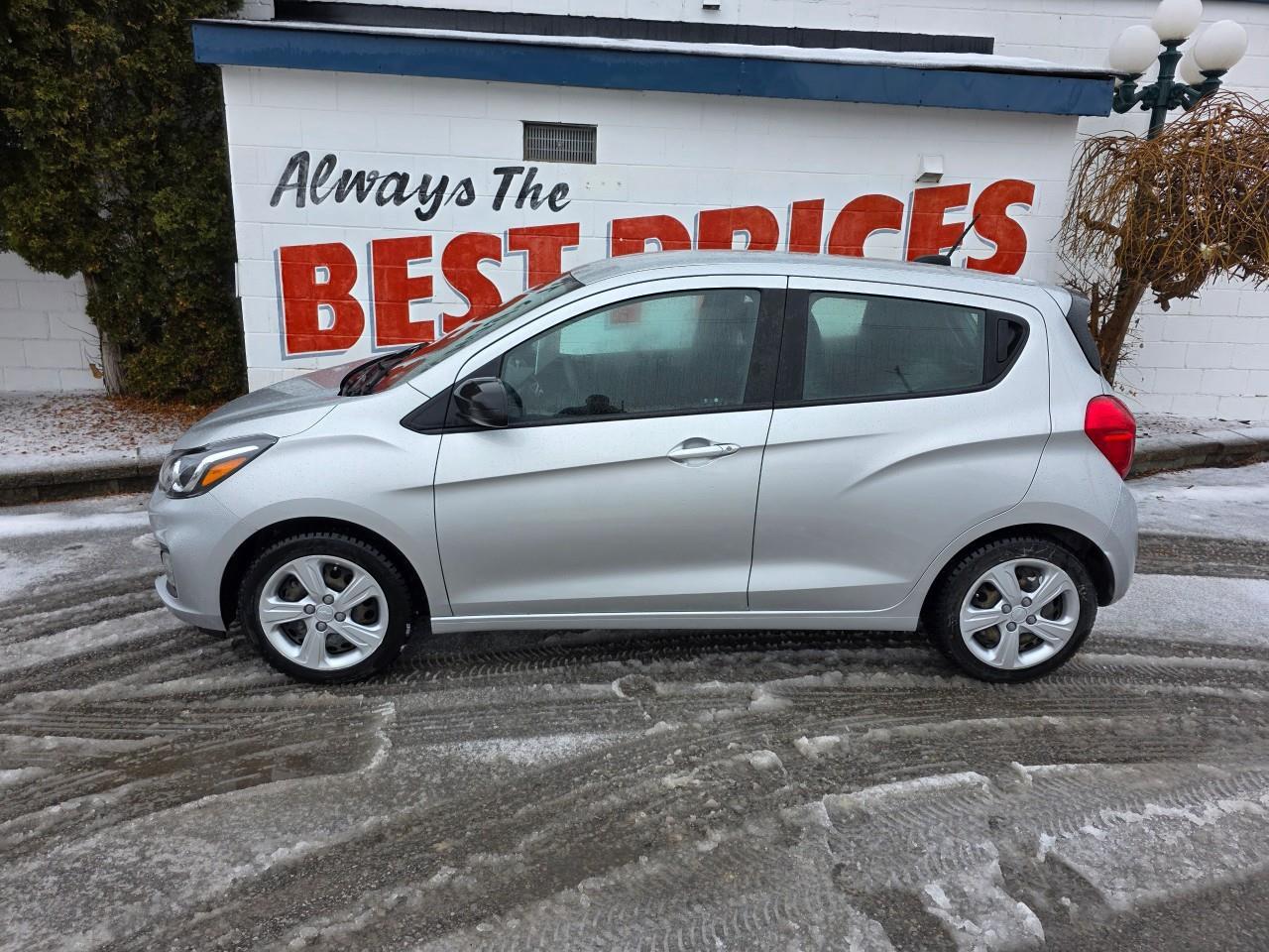 2021 Chevrolet Spark LS Manual 4dr Hatchback Photo4