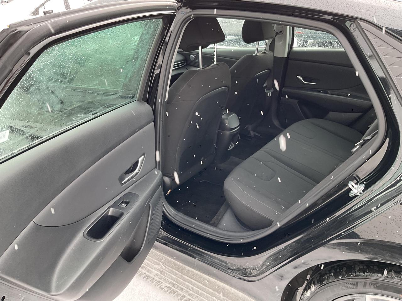 2024 Hyundai Elantra  Photo