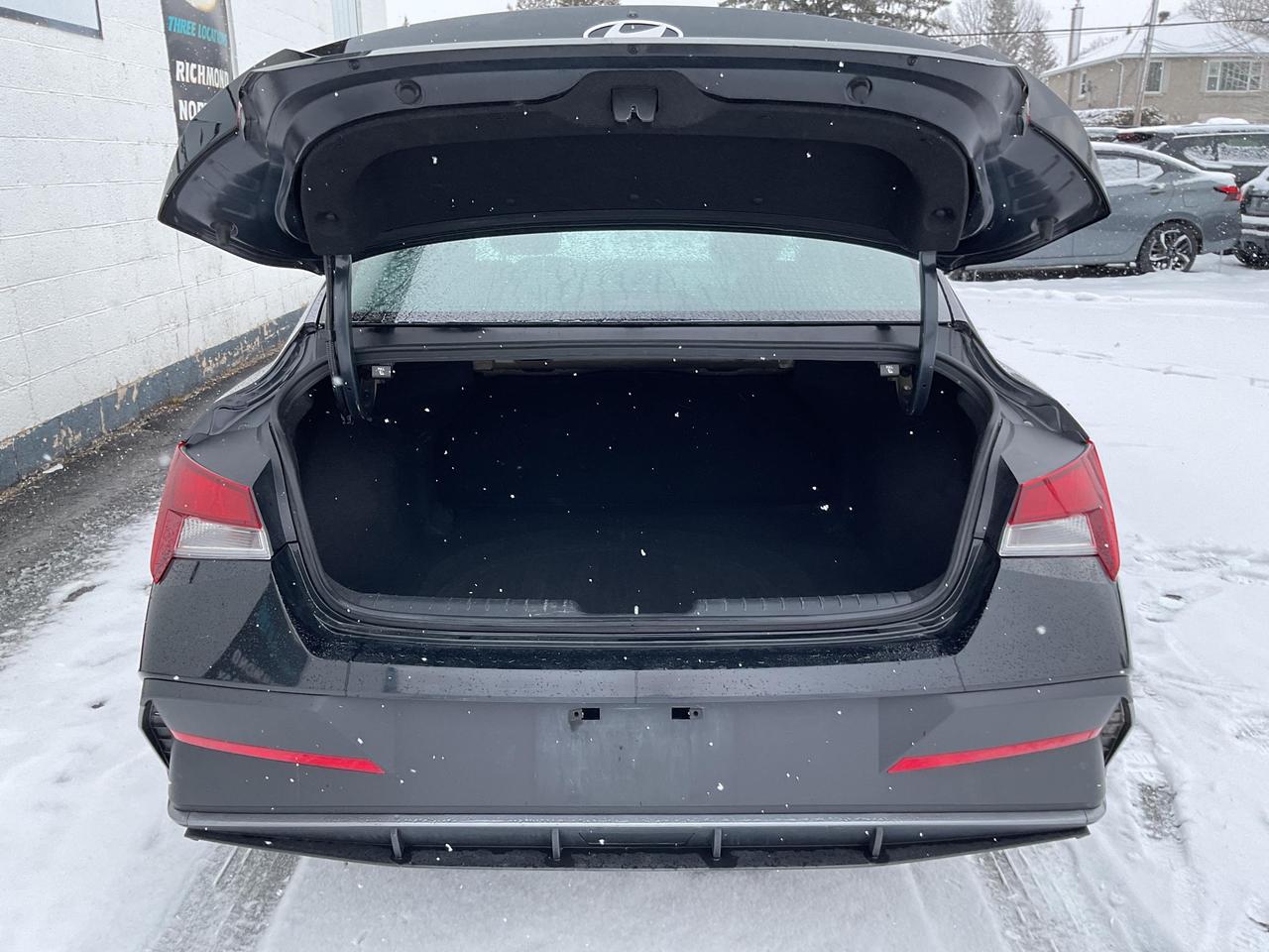 2024 Hyundai Elantra  Photo