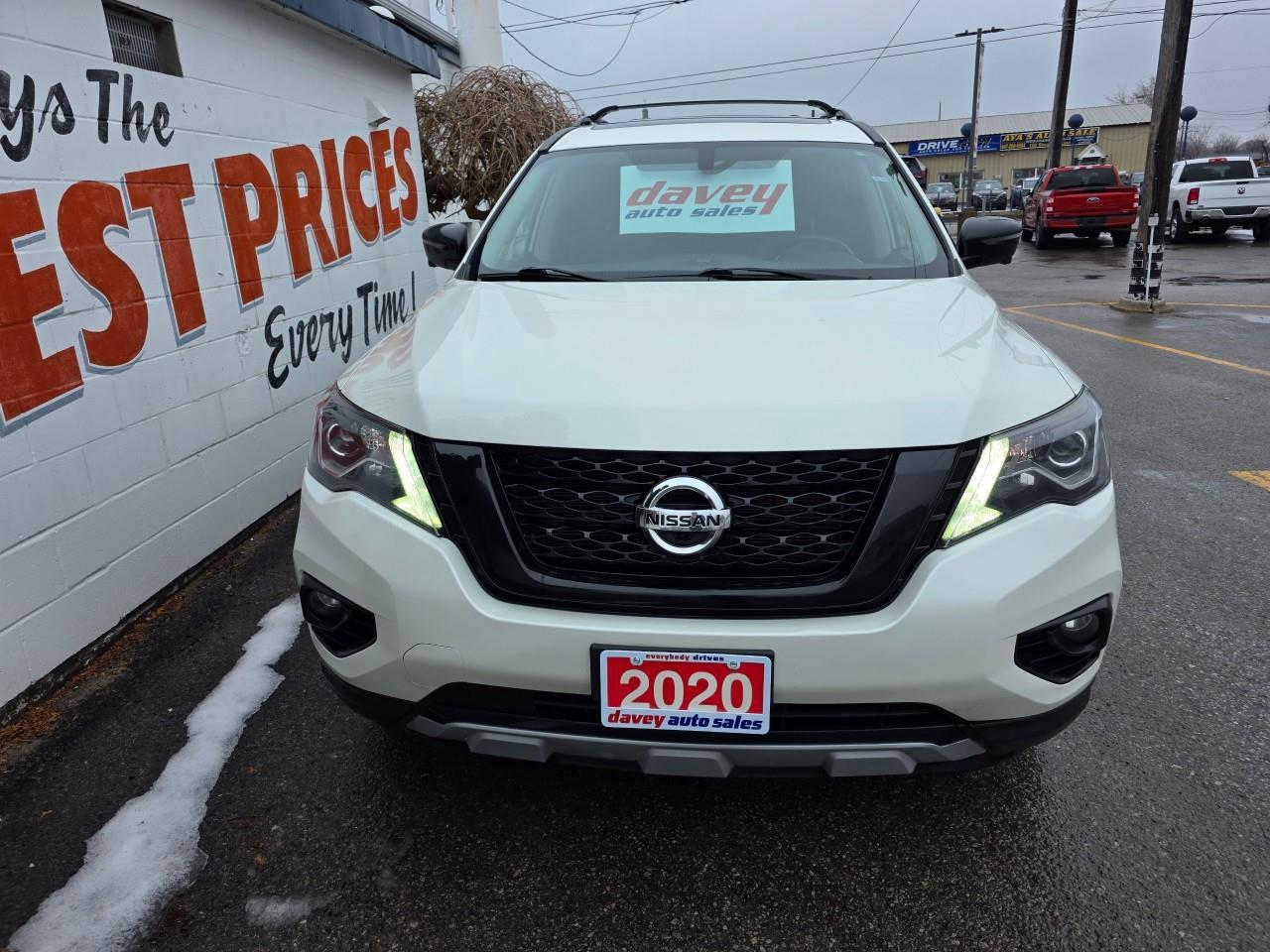 2020 Nissan Pathfinder SL Premium (CVT) (EOP 3/31/20) 4dr 4x4 Photo