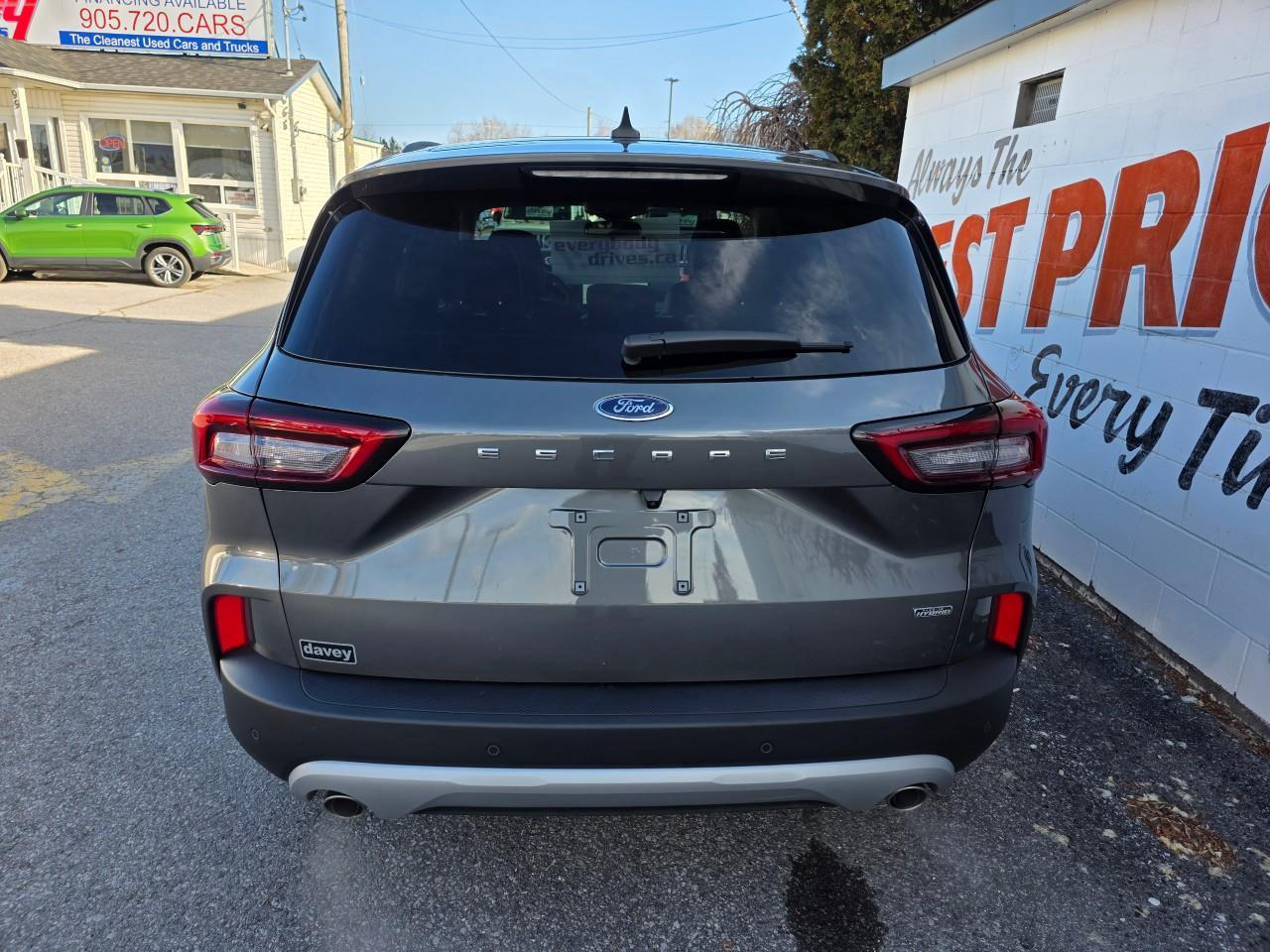 2025 Ford Escape PHEV 4dr Front-Wheel Drive Photo