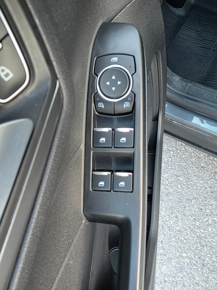 2025 Ford Escape PHEV 4dr Front-Wheel Drive Photo