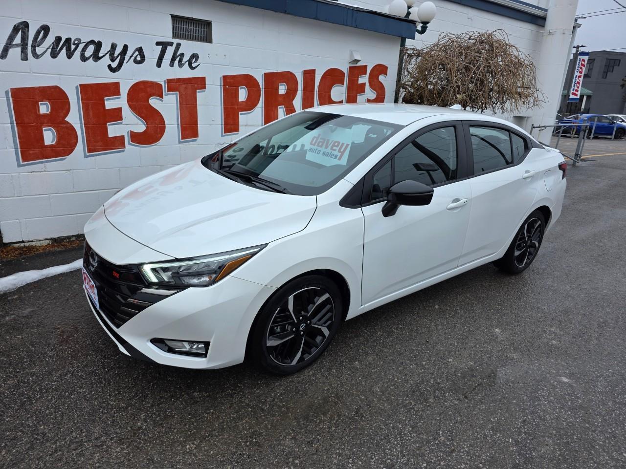 2024 Nissan Versa SR 4DR SEDAN Photo