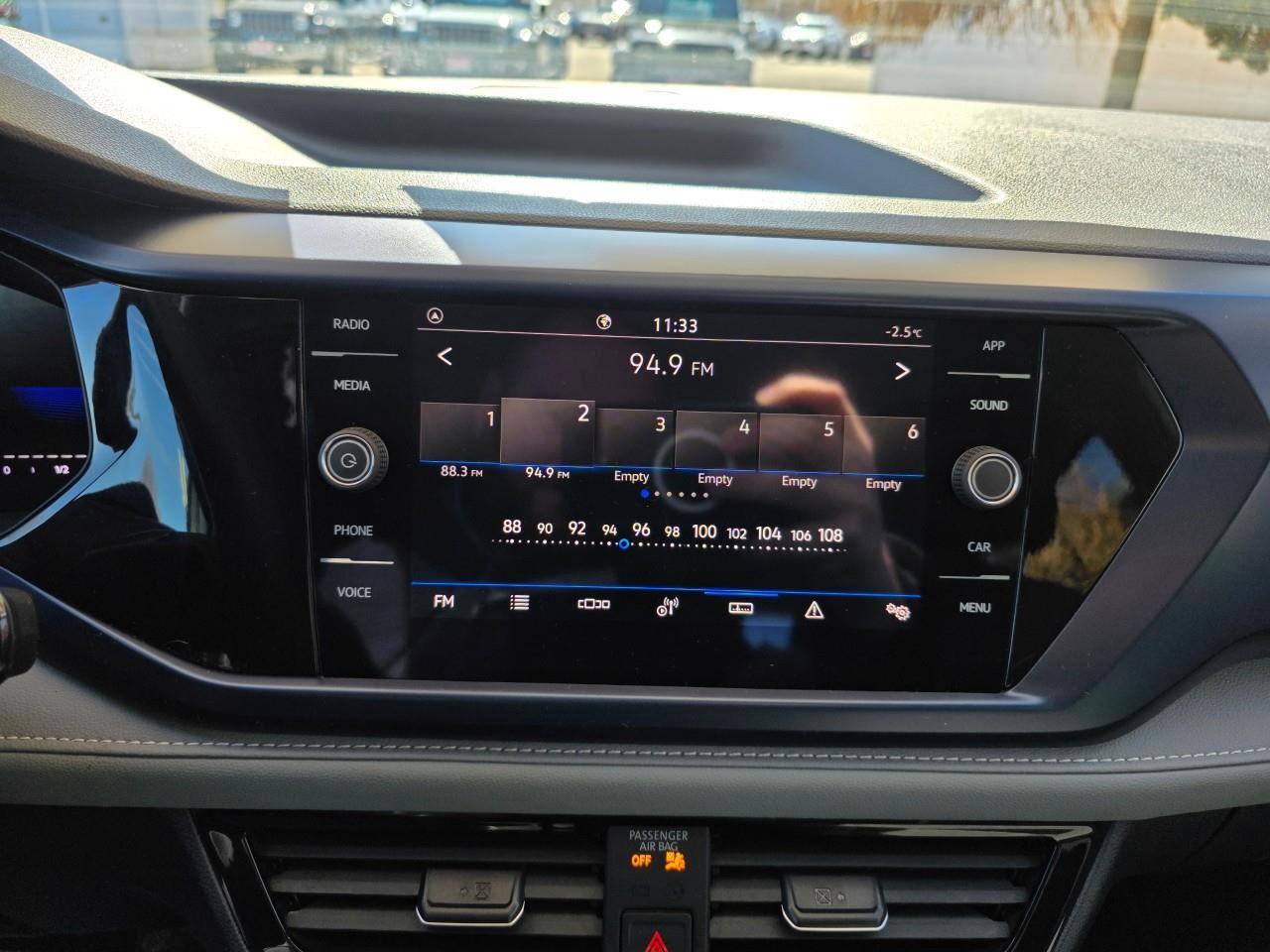 2024 Volkswagen Taos Comfortline 4dr Front-Wheel Drive Photo