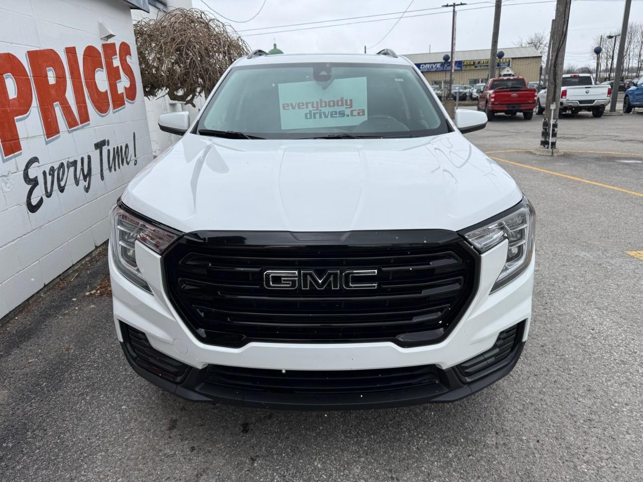 2022 GMC Terrain SLE All-wheel Drive Photo