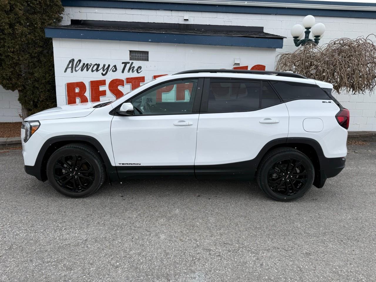 2022 GMC Terrain SLE All-wheel Drive Photo3