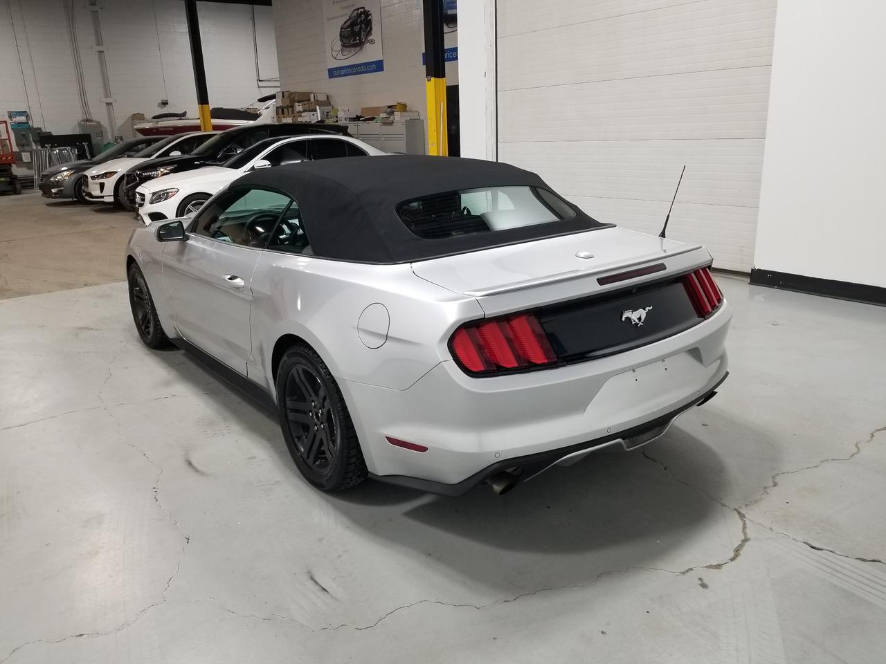 2015 Ford Mustang EcoBoost Premium 2dr Convertible Photo4