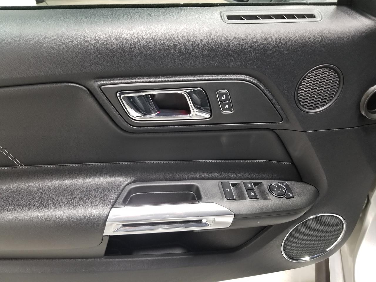 2015 Ford Mustang EcoBoost Premium 2dr Convertible Photo