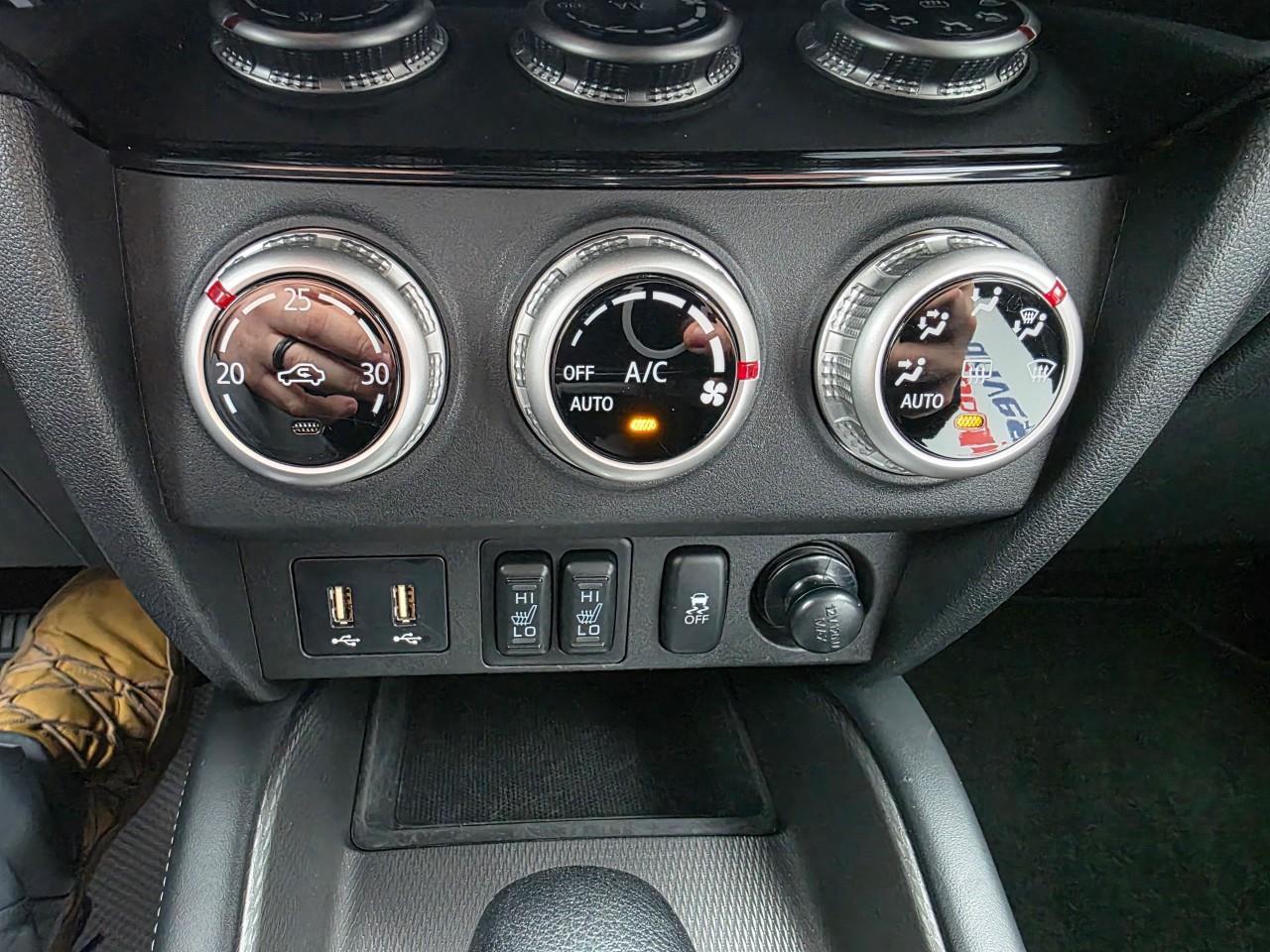 2024 Mitsubishi RVR ES 4dr AWC Photo